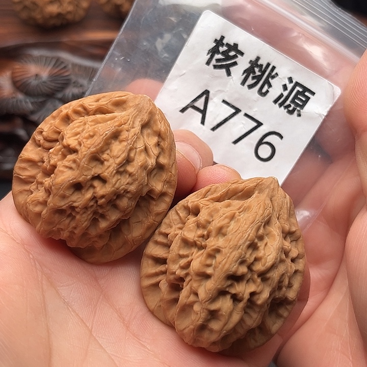 文玩核桃吊坠金公子41