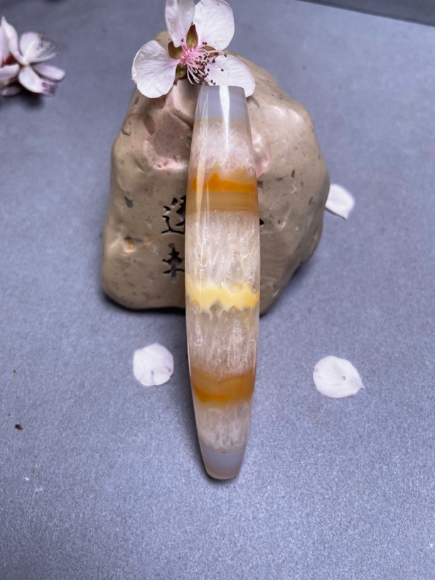 天然缠丝玛瑙  冰川水晶三线大桶珠  尺寸87×16.8