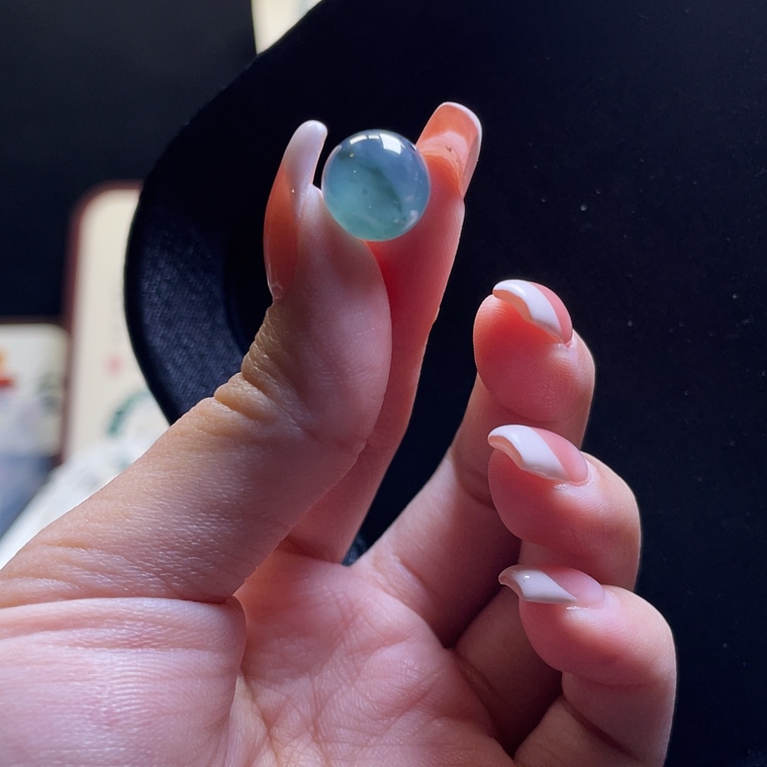 周***2翡翠散珠10.8mm翡翠单珠 带飘花 棉