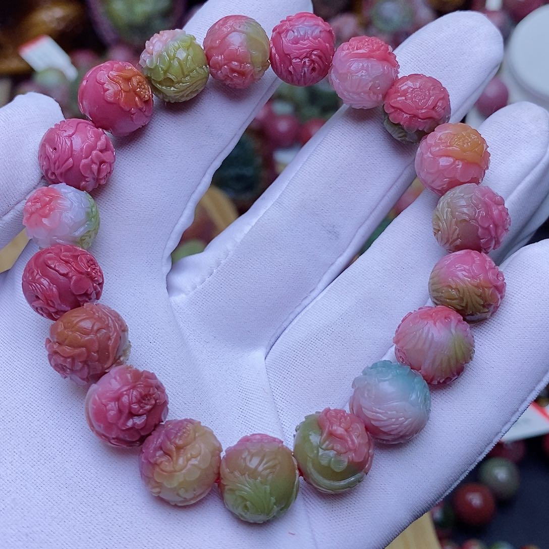 玛瑙/玉髓珠宝奇石未镶嵌小*点盐源玛瑙定制