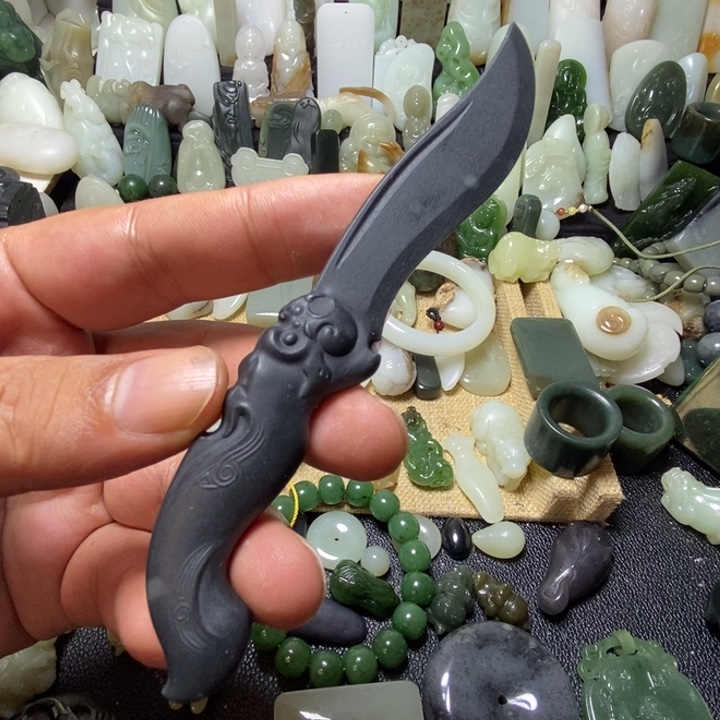 和田玉（糖玉）未镶嵌颈饰