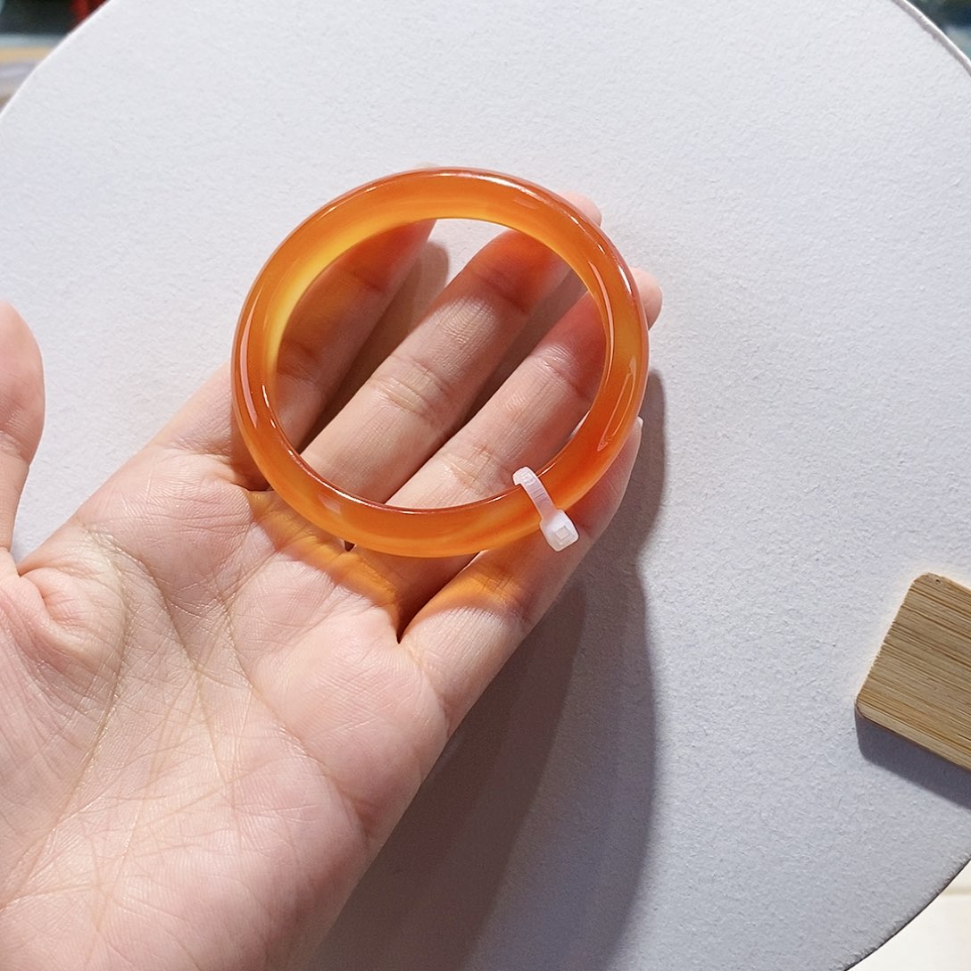 玛瑙/玉髓手镯未镶嵌54.4