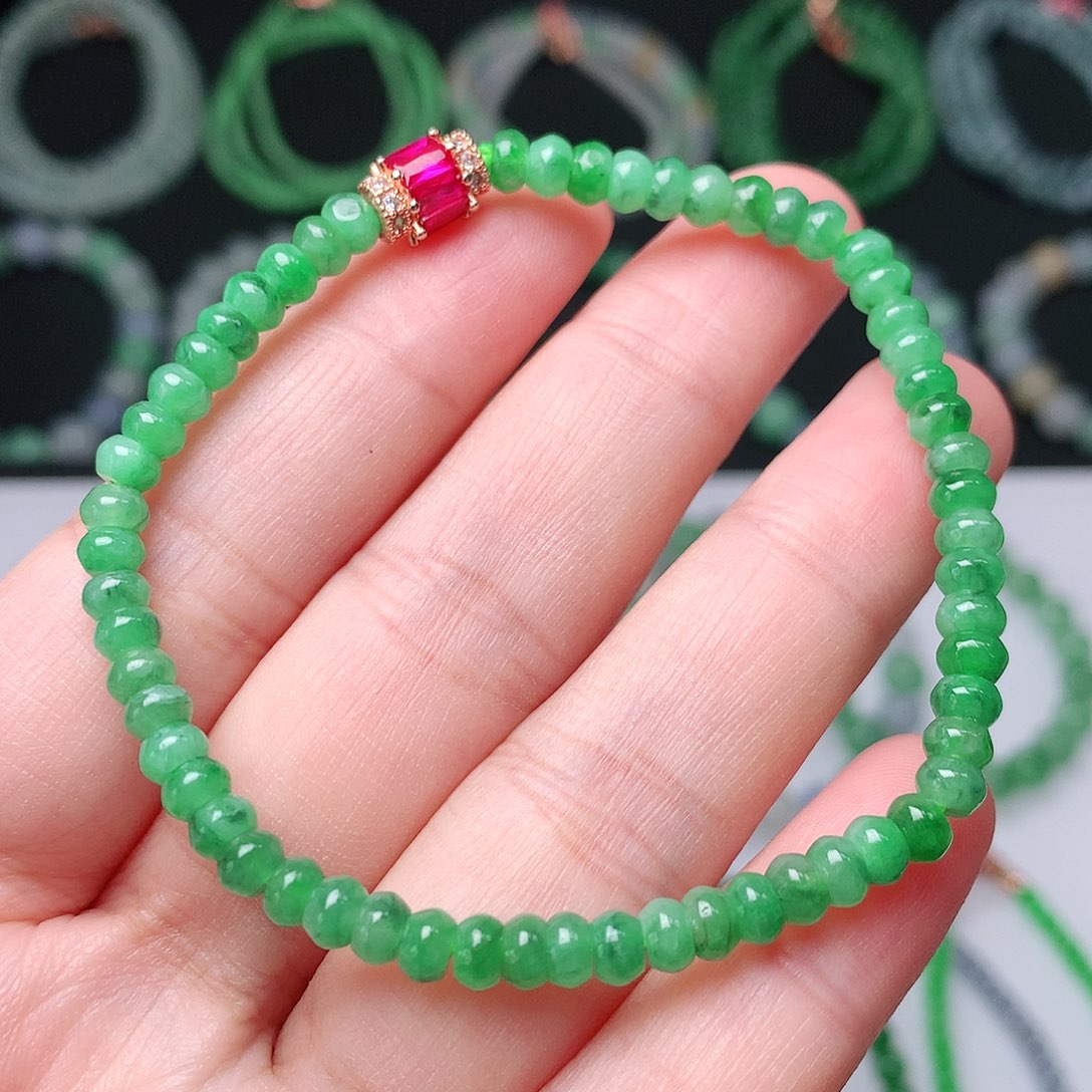 翡翠手链未镶嵌翡翠