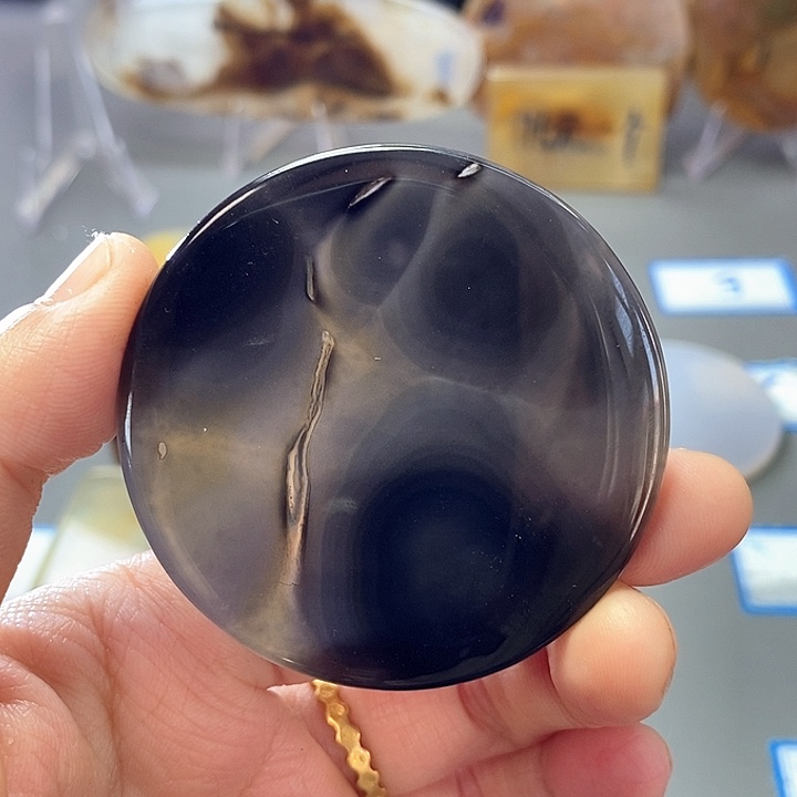 玛瑙/玉髓未镶嵌珠宝半成品