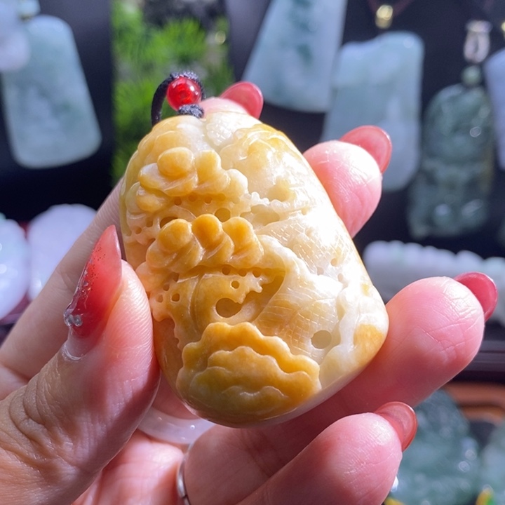 【闪购商品】颈饰未镶嵌翡翠山水