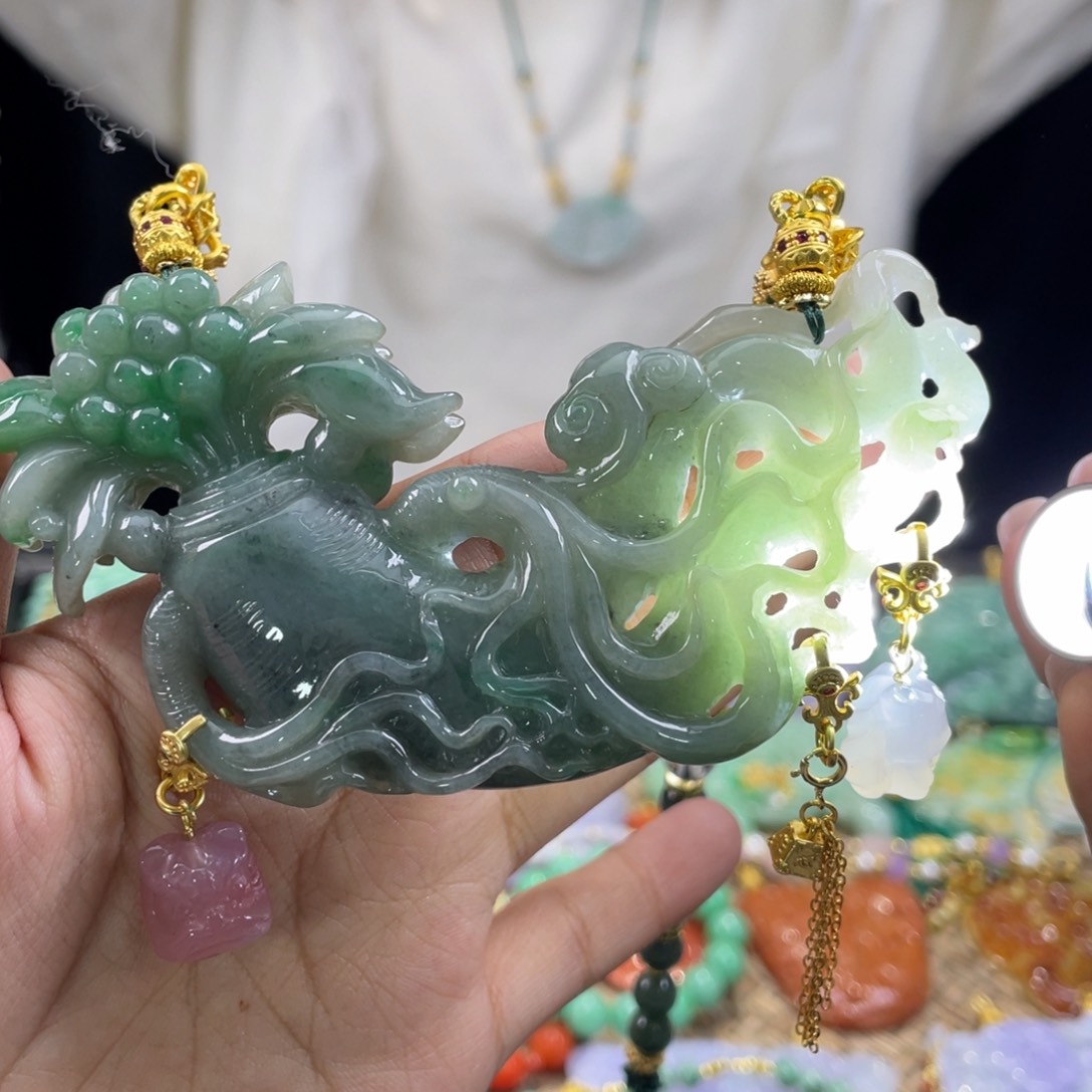 翡翠颈饰未镶嵌代编织