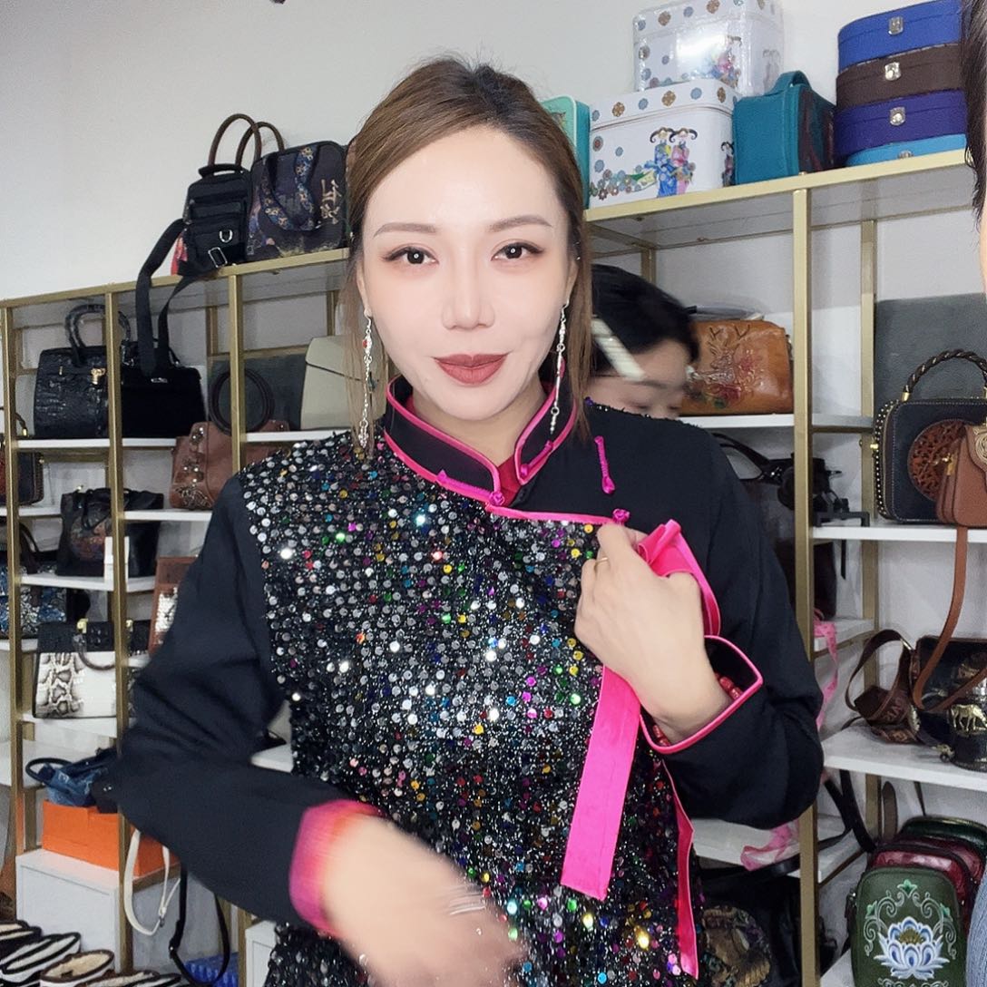 女士四季款衬衫大号