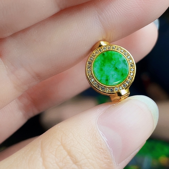 翡翠银S925镶嵌颈饰多样性