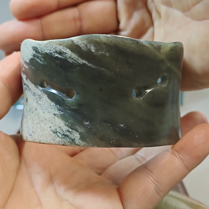 和田玉挂件未镶嵌玉*