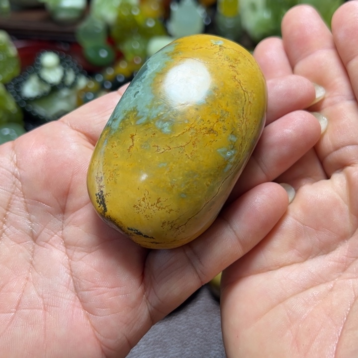 未镶嵌岫岩河磨玉（透闪石质玉）珠宝奇石