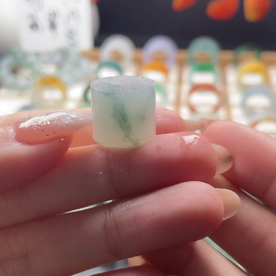 定制翡翠未镶嵌翡翠