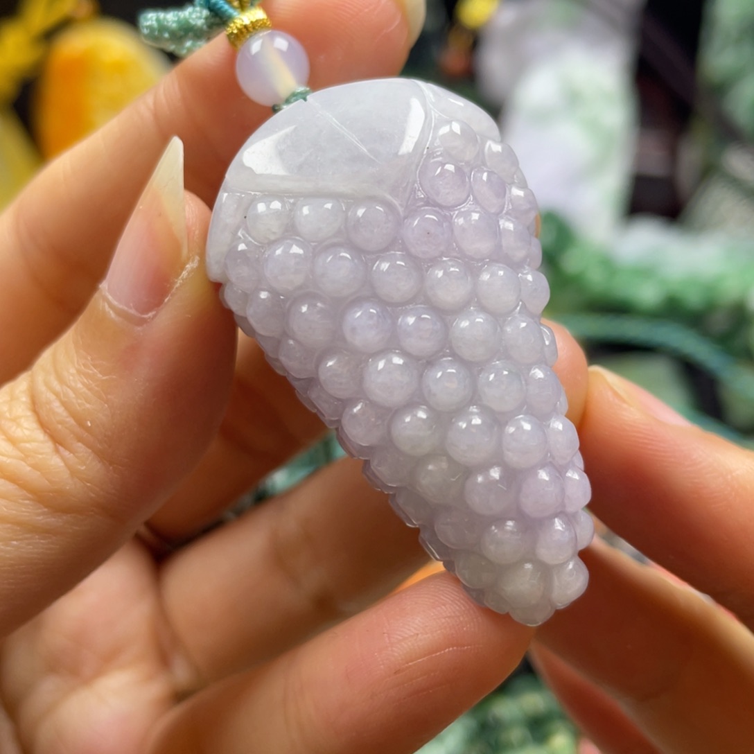 翡翠颈饰未镶嵌牌子