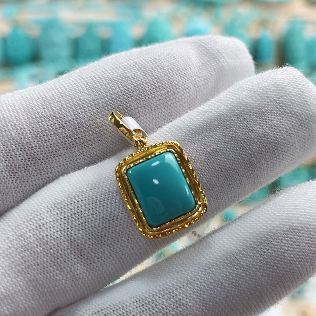 绿松石珠宝奇石18K金镶嵌