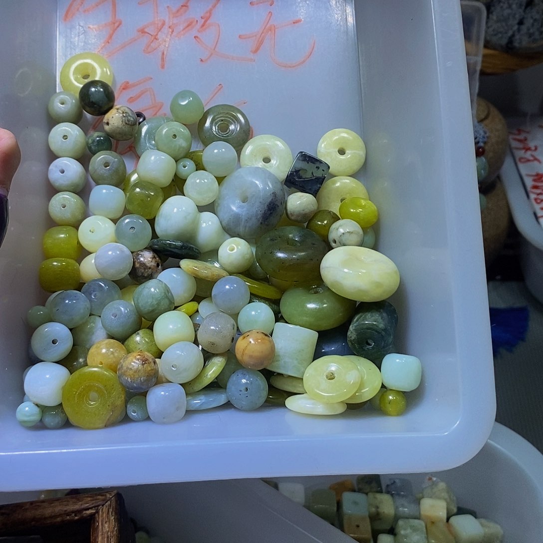 未镶嵌蛇纹石玉其他顾**奈266