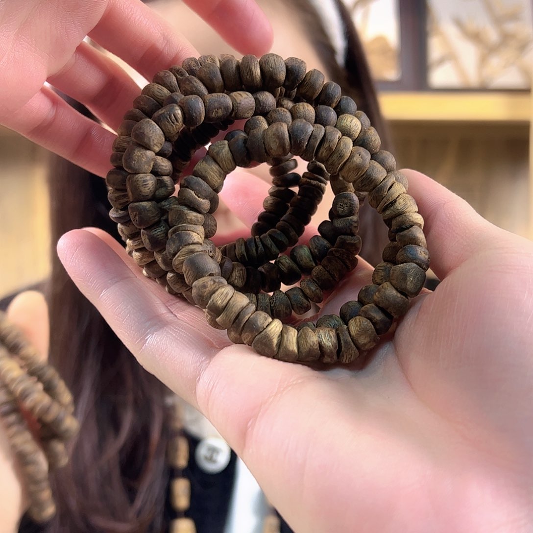 沉香手串黄棋随型单圈多样性发货一条