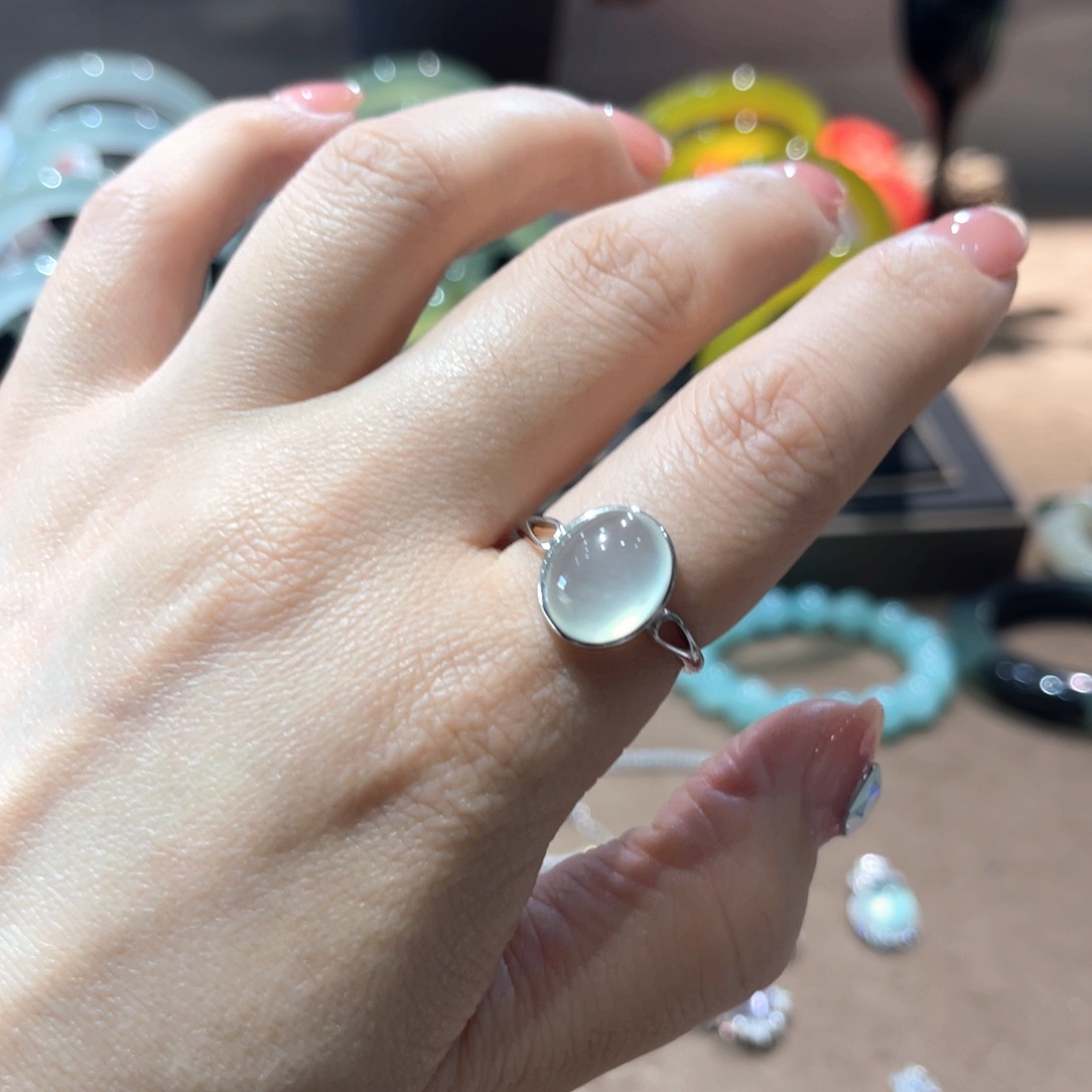 岫玉手镯未镶嵌手镯