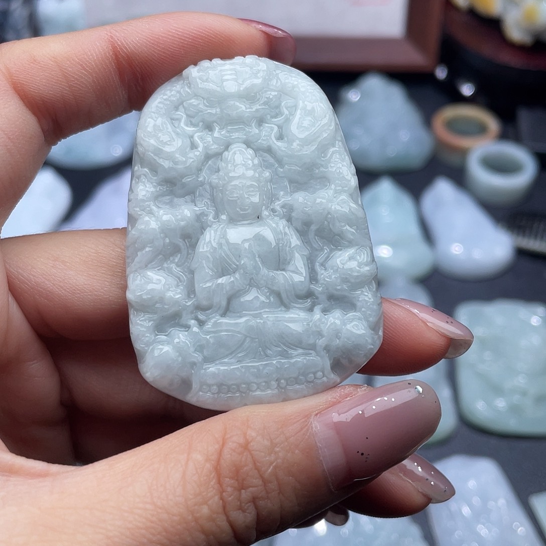 翡翠未镶嵌颈饰翡翠