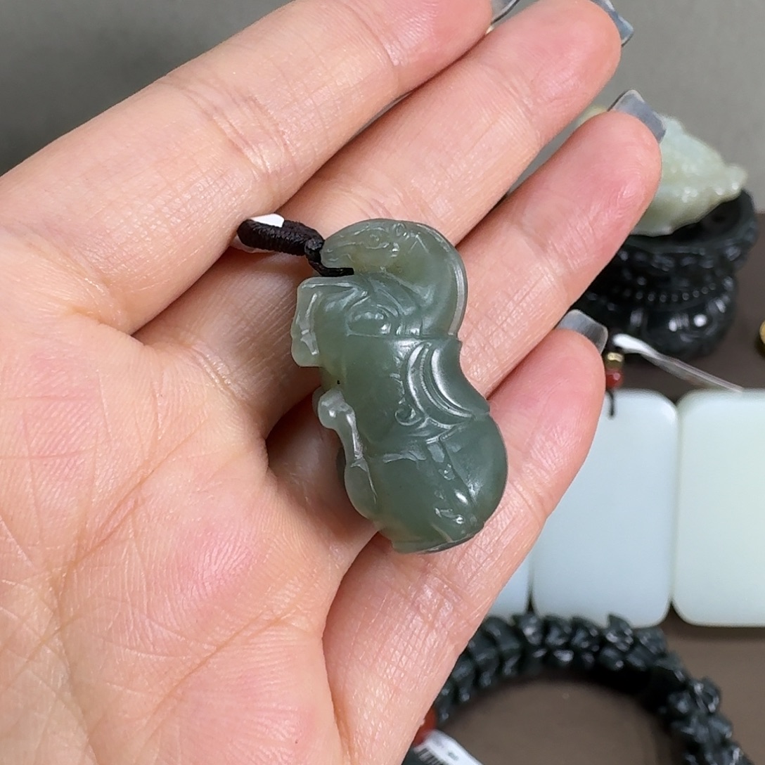 和田玉未镶嵌吊坠(不含链)