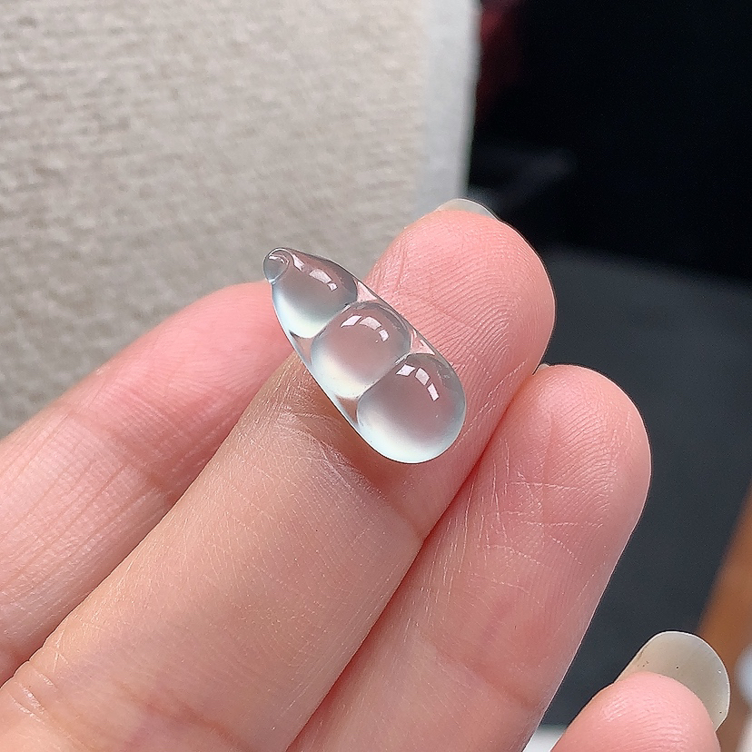 缅甸天然A货翡翠玉石高冰小福豆锁骨链镶嵌件16.7*7.2*4.2mm