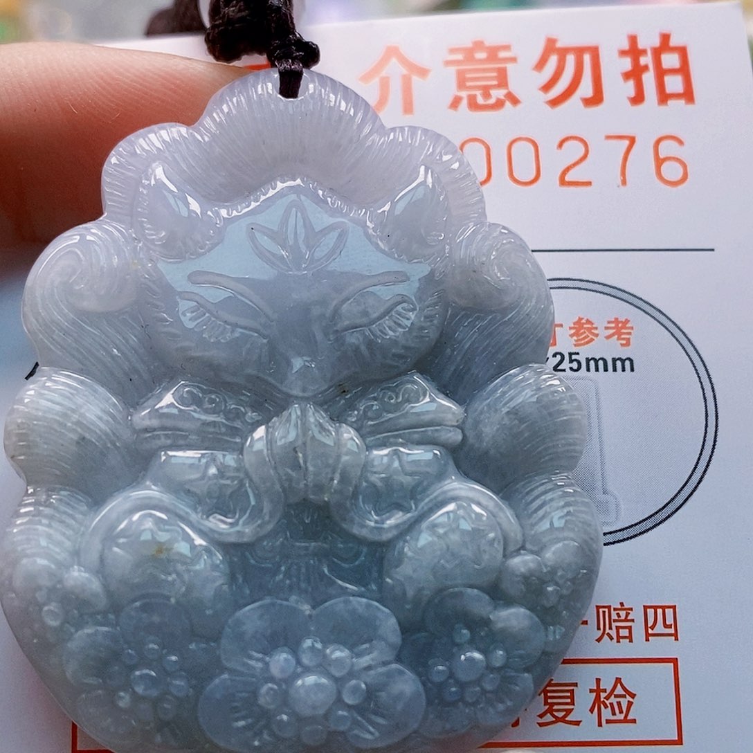 吊坠(不含链)未镶嵌翡翠