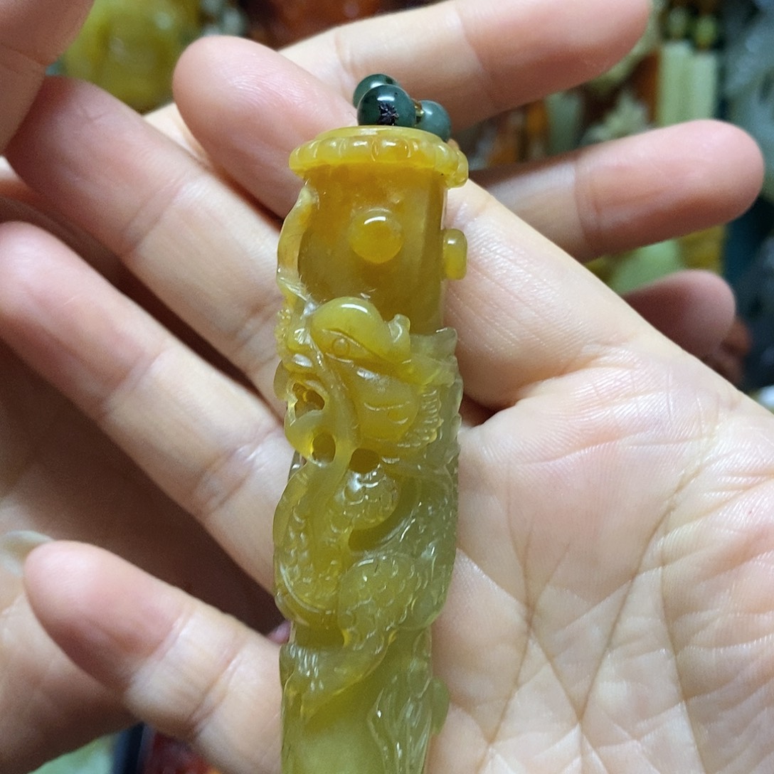 独****岫玉未镶嵌吊坠(赠链)