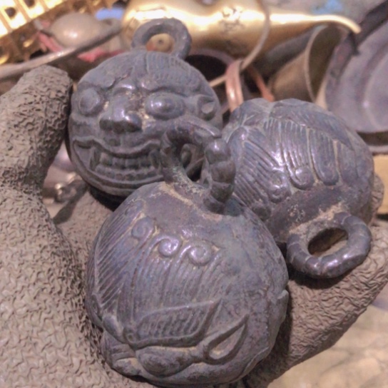 唐***映闪电购铜摆件工艺品