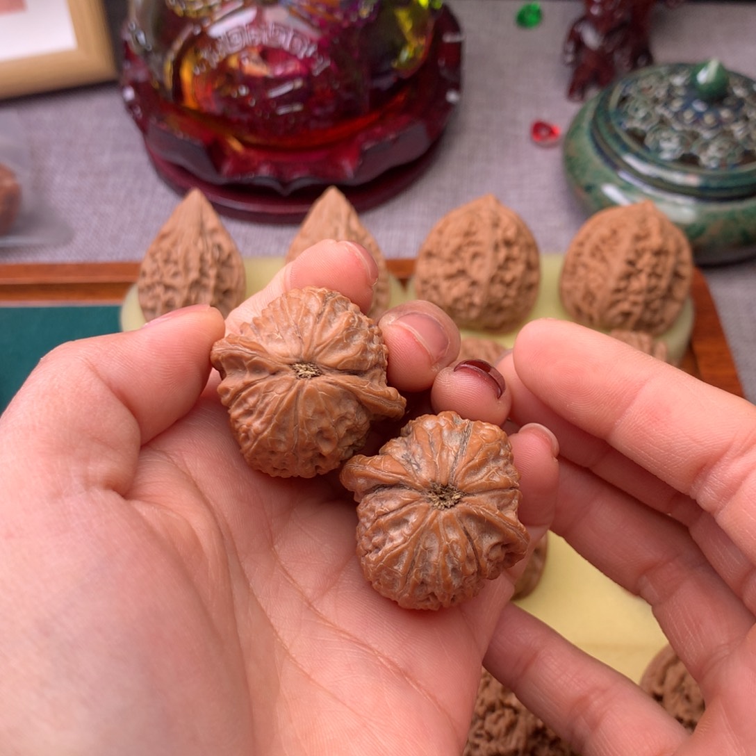 文玩核桃把件鹤核桃