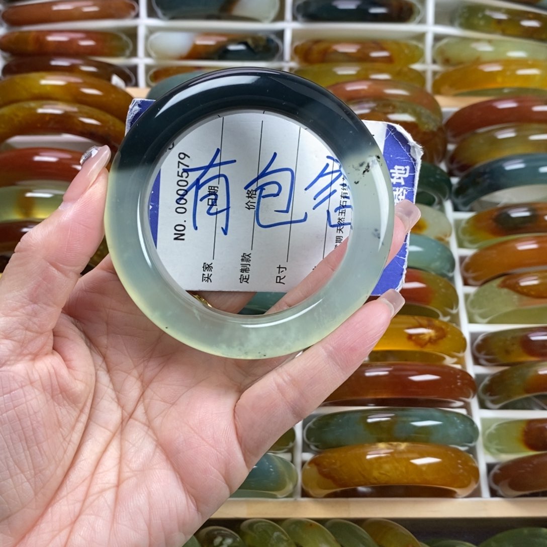 未镶嵌蛇纹石玉手镯56