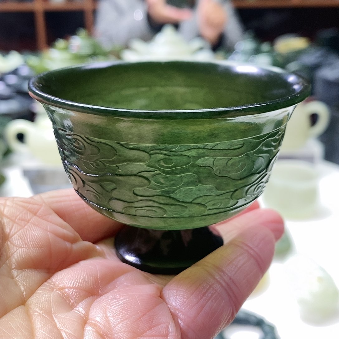 和田玉茶杯未镶嵌