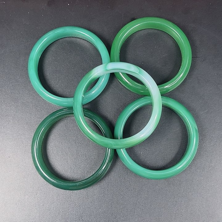 玛瑙手镯未镶嵌丅30绿龙醇手镯拍一发三发其一