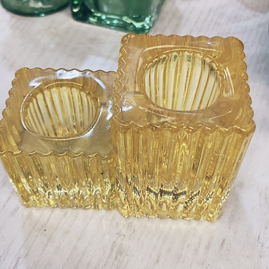 琉璃花瓶直径2.5厘米