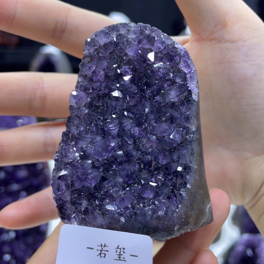 未镶嵌紫晶大型摆件（非配饰）乌拉圭紫水晶摆件r95