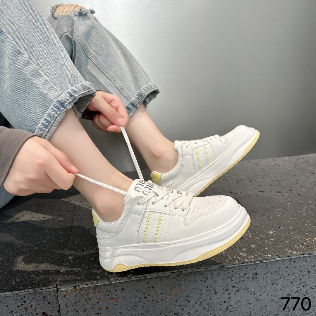 真皮厚底小白鞋女2025秋季新款爆款鞋子百搭软底轻便运动休闲板鞋