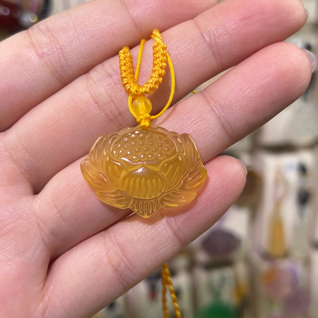 玛瑙/玉髓未镶嵌吊坠(赠链)