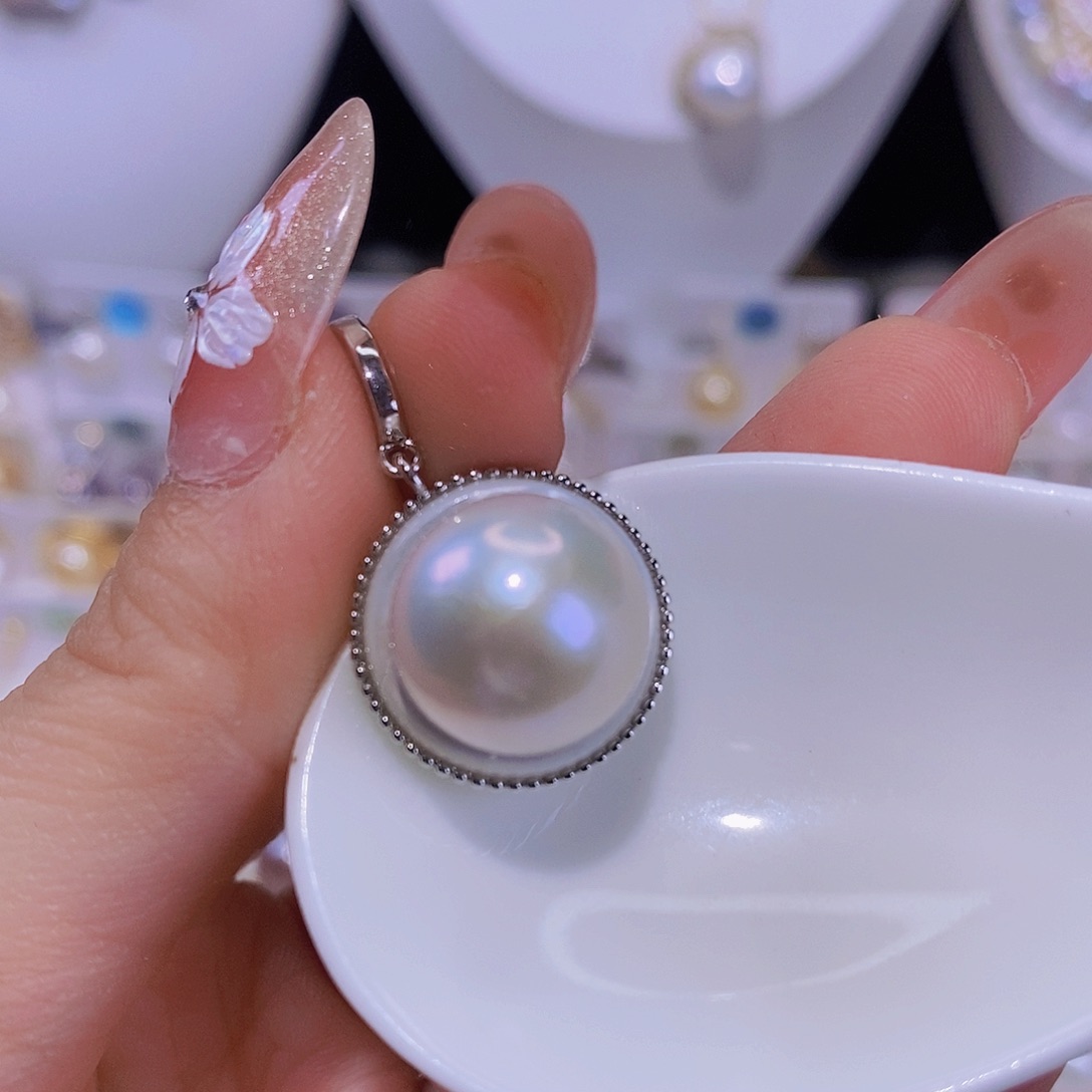 淡水珍珠合金颈饰