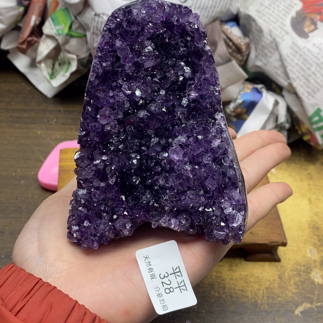 紫晶乌拉圭未镶嵌
