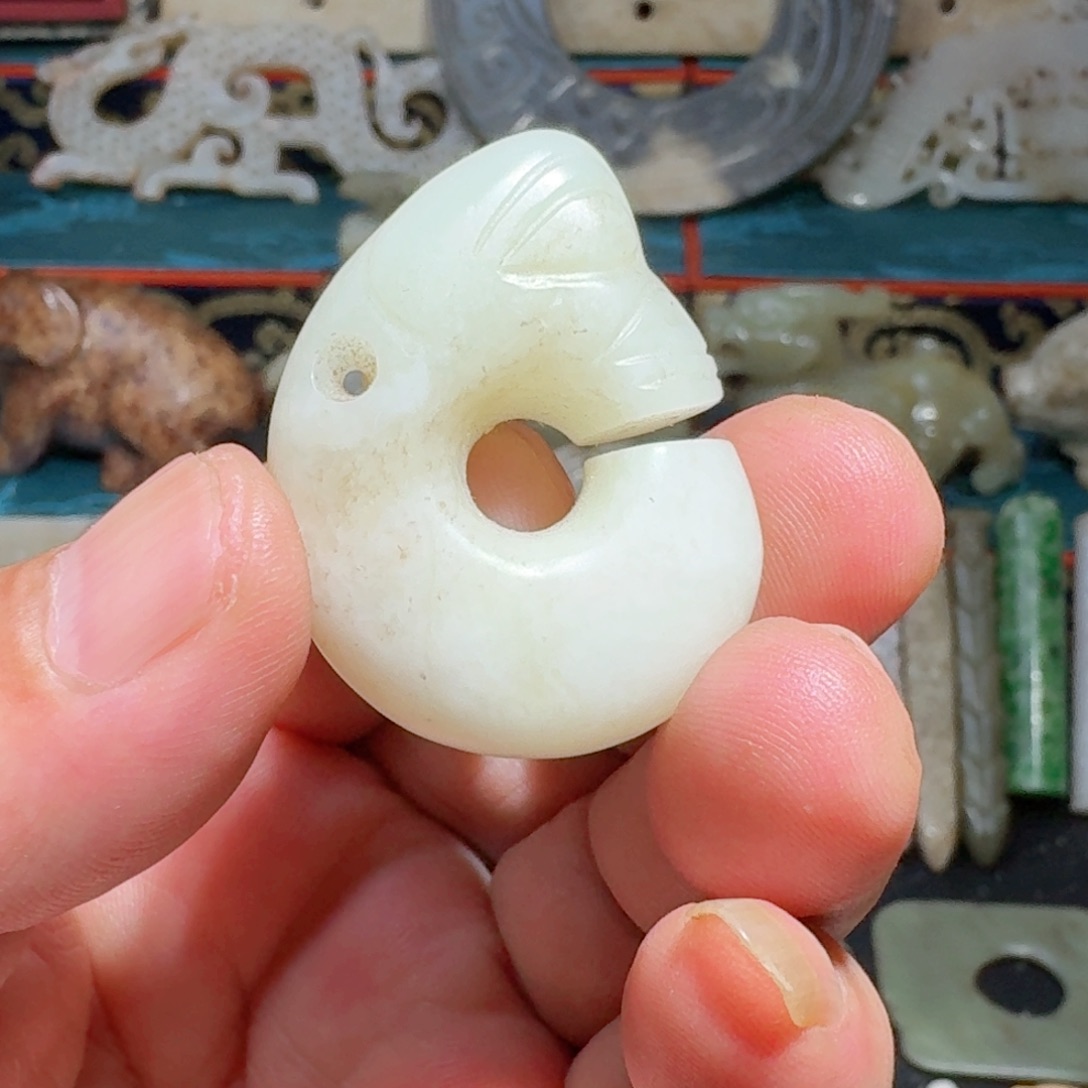 和田玉（糖玉）未镶嵌挂件