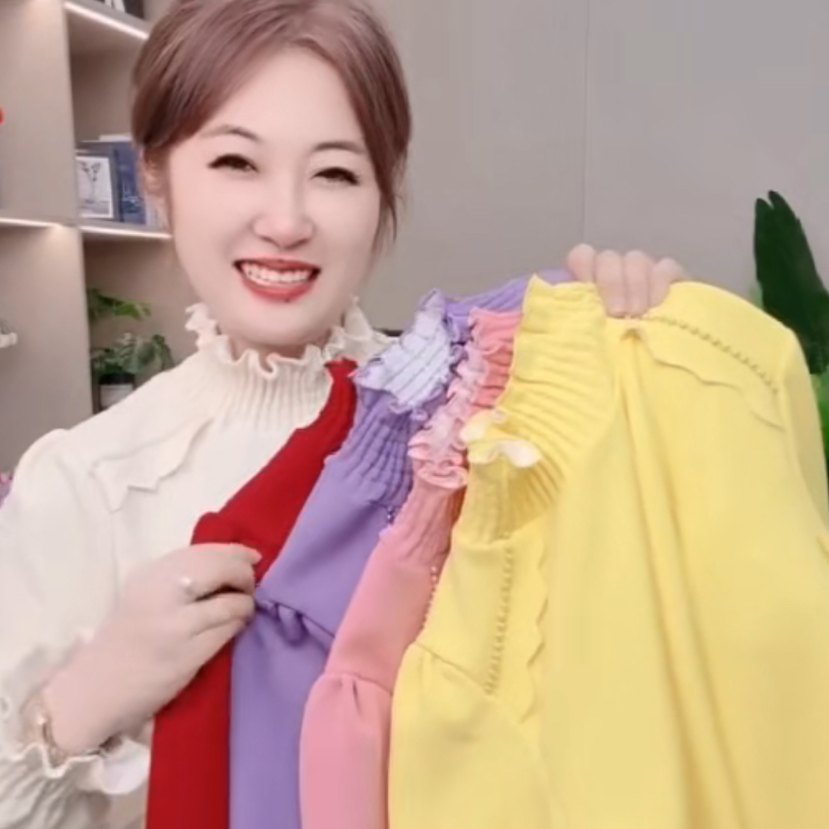 白胖美大码加绒加厚钉珠高领糖果色百搭宽松大码显瘦女装小衫
