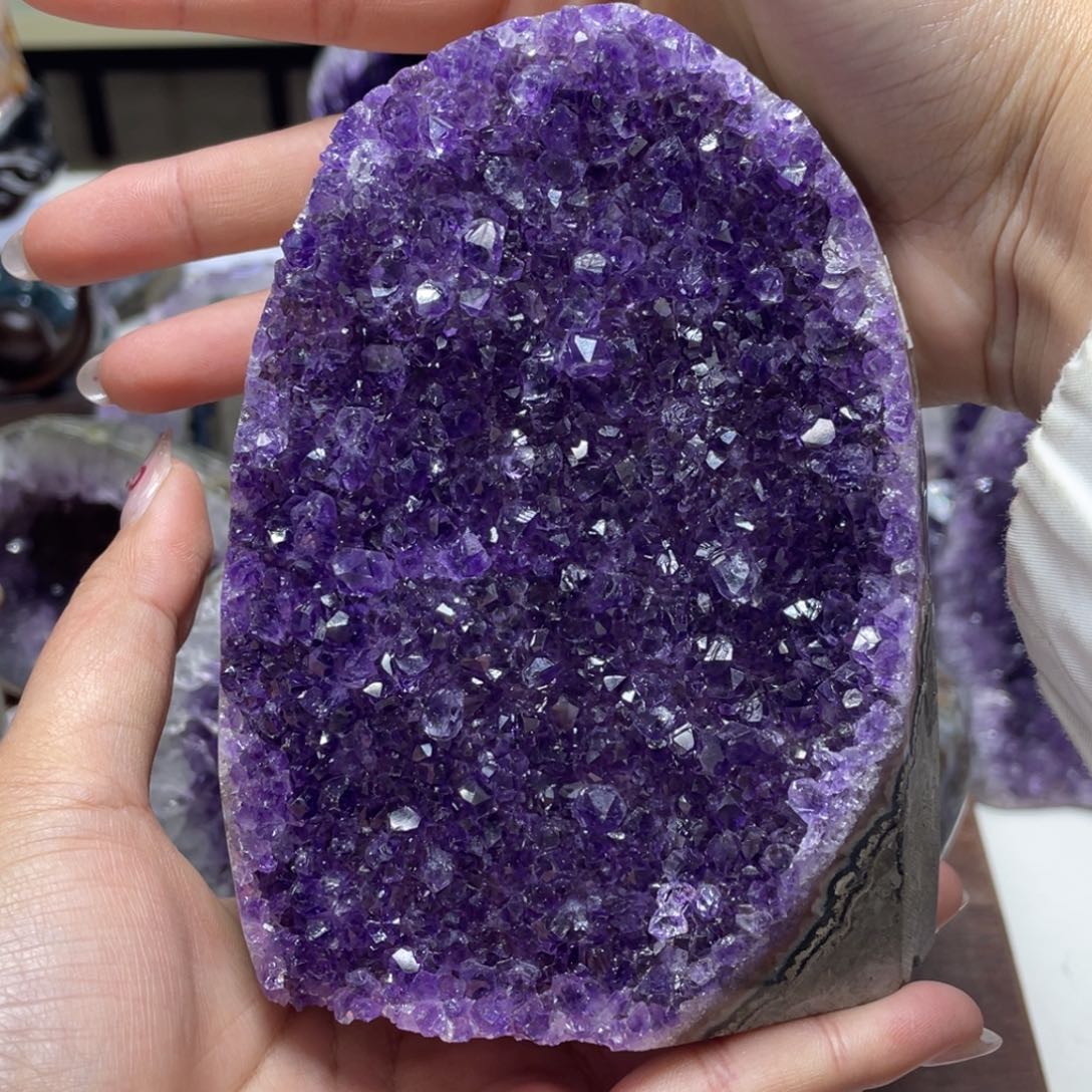 紫晶大型摆件（非配饰）未镶嵌