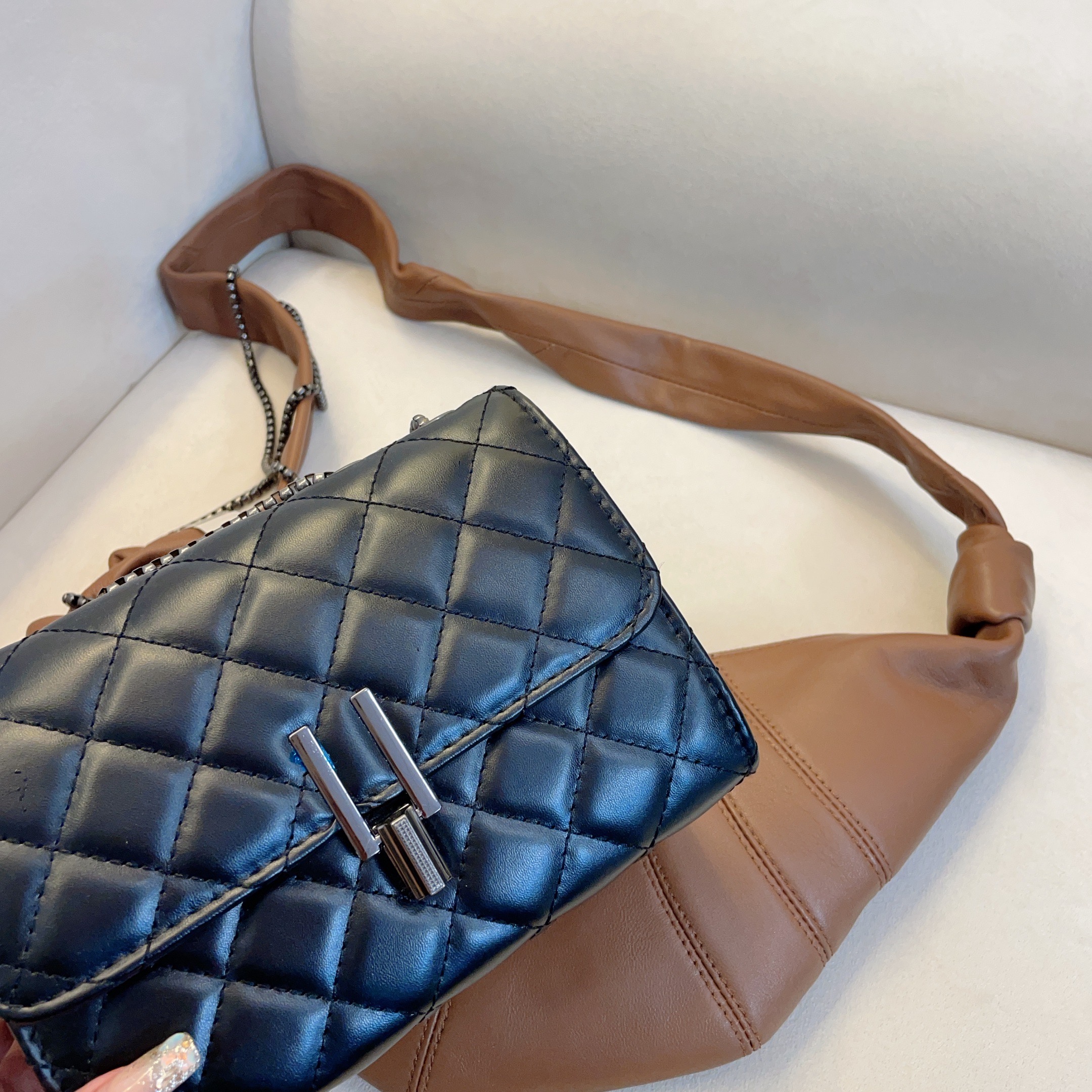 全羊皮高货牛角包可颂包 A6001