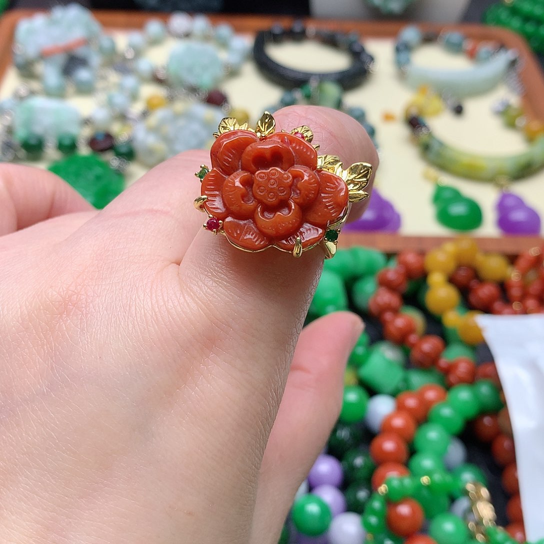 吊坠(赠链)未镶嵌翡翠