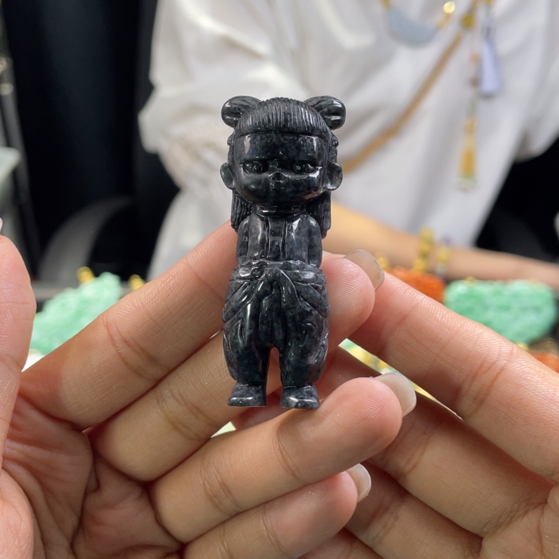 翡翠颈饰未镶嵌代编织