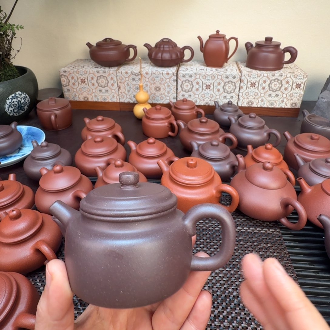 鄔***紫砂茶壶原矿紫泥小德中100