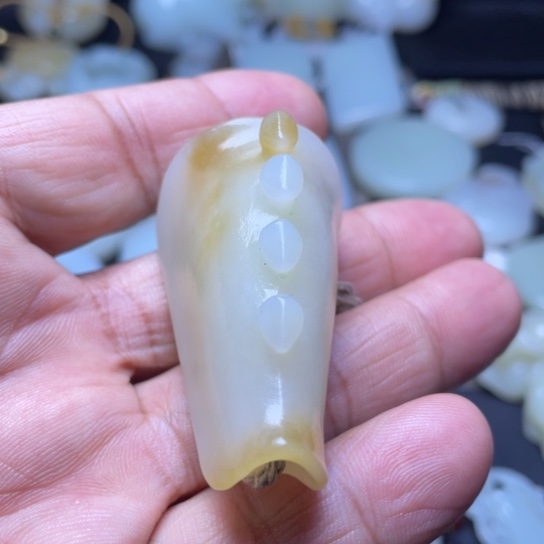 未镶嵌和田玉挂件