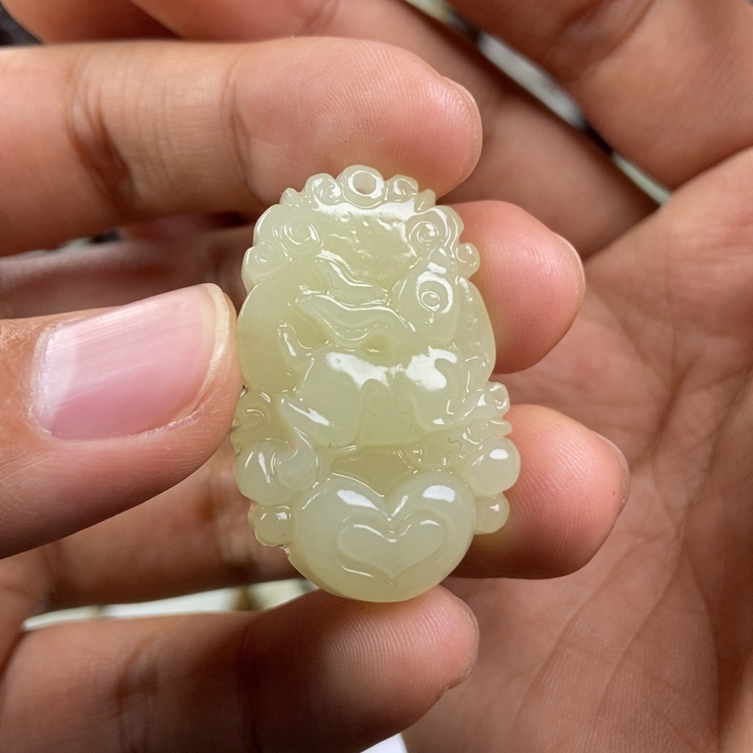 和田玉挂件未镶嵌