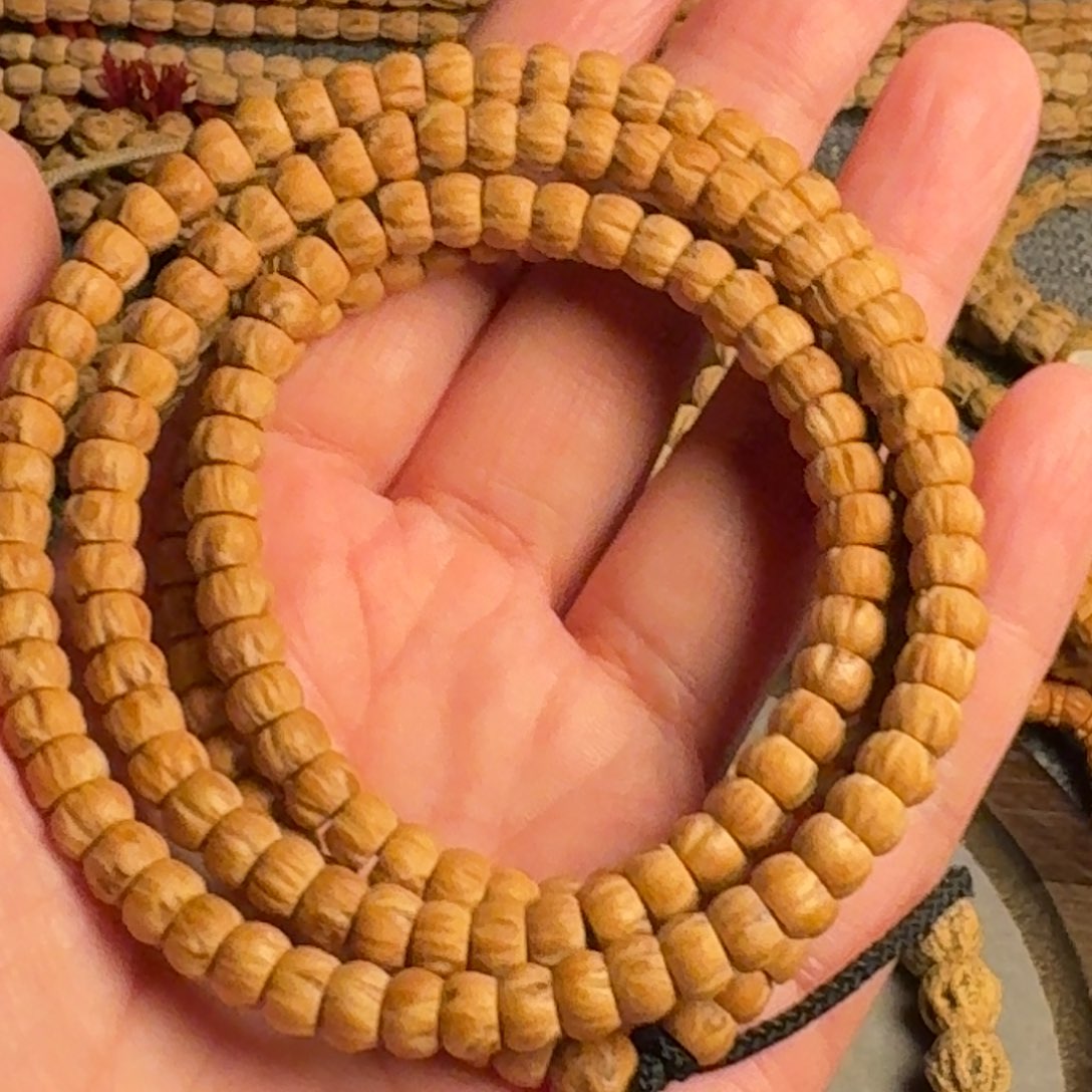 用***3吊坠柏香籽/百香籽