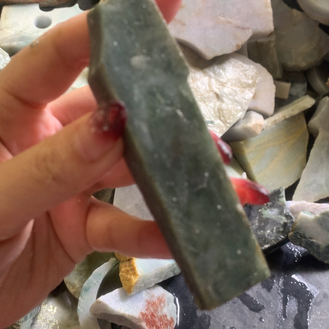 翡翠颈饰未镶嵌缅甸翡翠