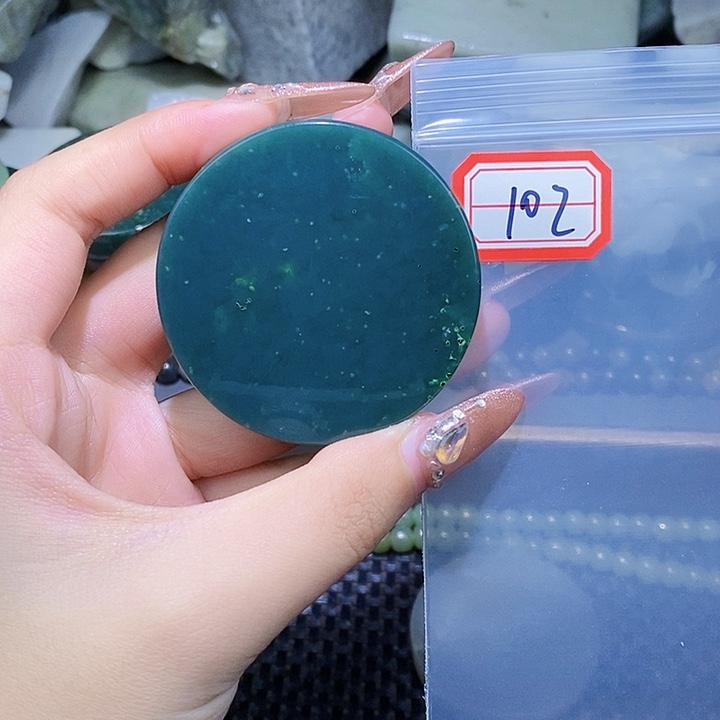 和田玉和田玉边角料随机发未镶嵌