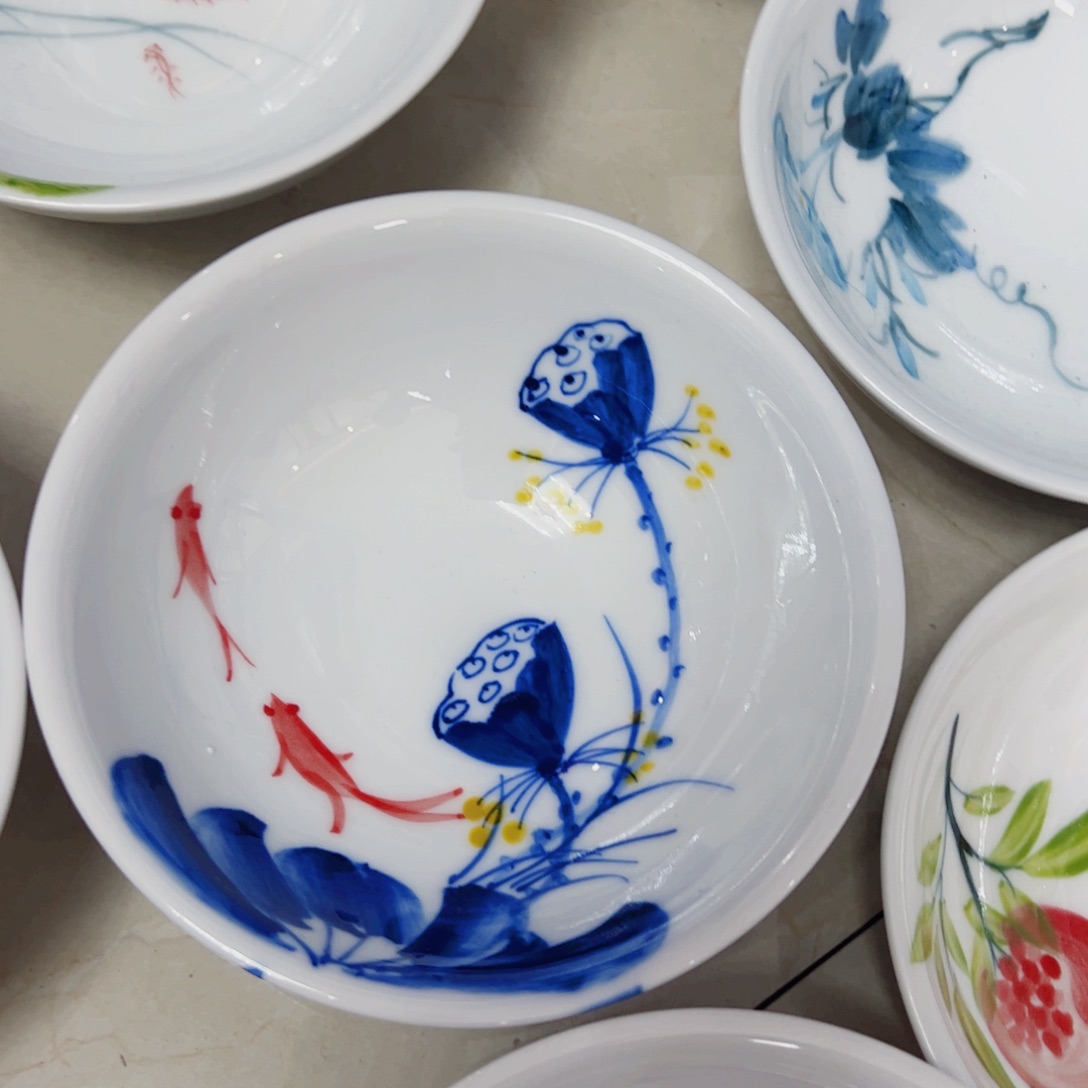 景德镇陶瓷手工手绘制作