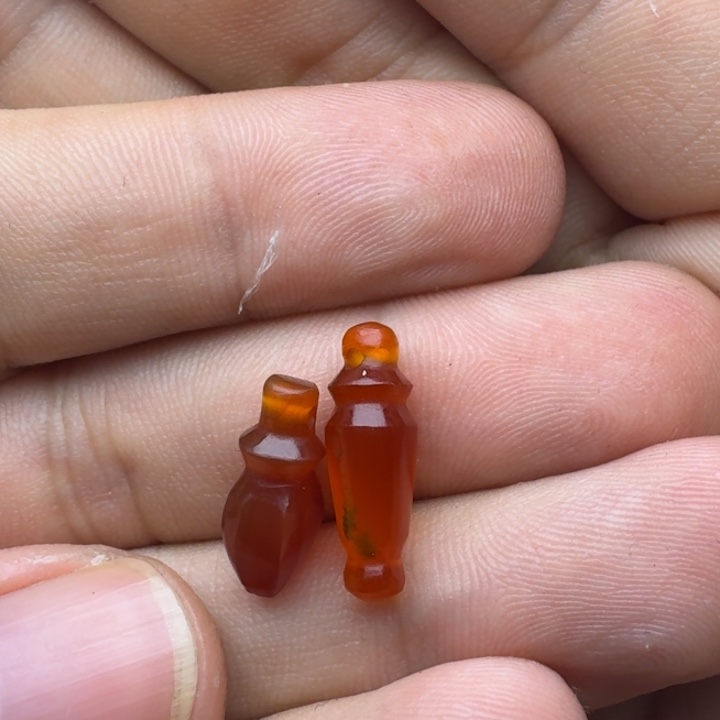 苦***茶颈饰玻璃两个西亚